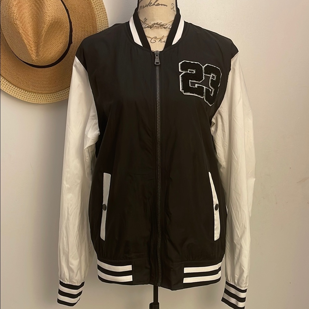 Civil Sektor | Unisex Men’s Women’s Black and White Varsity Jackets Size Large